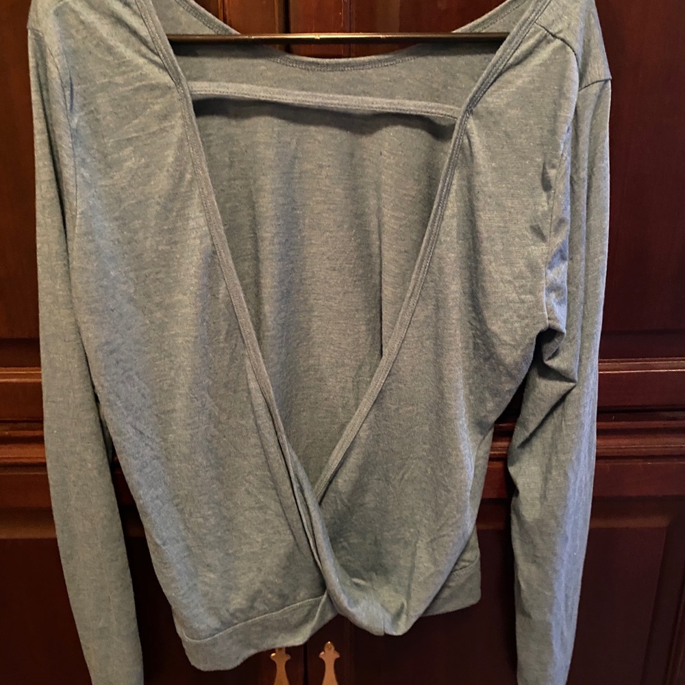 Open back athletic top